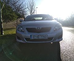 TOYOTA COROLLA LOW MILAGE!!!