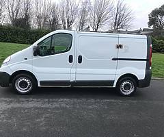 07 OPEL VIVARO Doe - Image 5/8