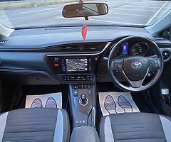 2016 TOYOTA AURIS BUSINESS EDITION HYBRID - Image 4/10