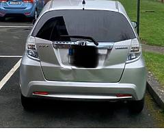 Honda Fit - Image 8/9