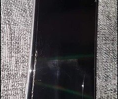 iPhone 6 + grey working well screen protector on it t9