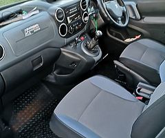 Peugeot partner taxi - Image 3/3