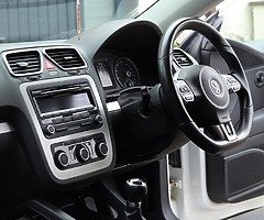2011 Volkswagen Scirocco R-Line - Image 4/7