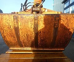 FOR SALE: Clam Shell Rotator Bucket
