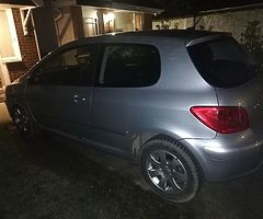 Peugeot 307 2.0 hdi hatchback 2005 year - Image 3/7