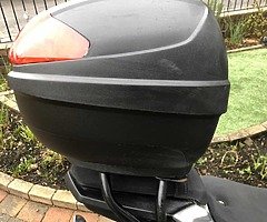 2017 yamahs mt125 -top box etc £2399 - Image 3/10
