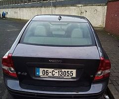 06 Volvo s 40 - Image 4/6