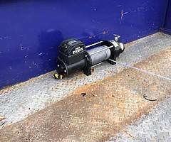 Isuzu 3.5ton recovery truck - Image 3/10