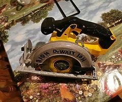 Vând scule în stare buna de funcționare