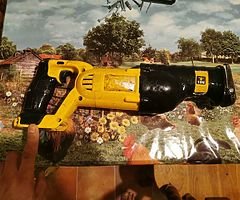 Vând scule în stare buna de funcționare