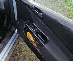 Volkswagen PASSAT 1.9 - Image 6/6