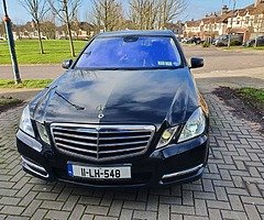 Mercedes e200 - Image 2/9