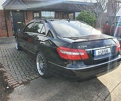 Mercedes e200 - Image 3/9