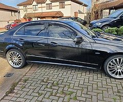 Mercedes e200 - Image 4/9