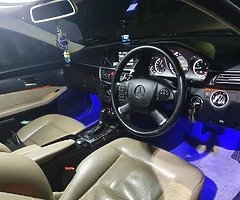 Mercedes e200 - Image 7/9