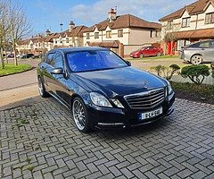 Mercedes e200 - Image 9/9