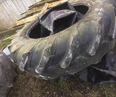 Tractor fronts tyres - Image 2/6