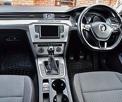 2015 Volkswagen Passat - Image 5/10