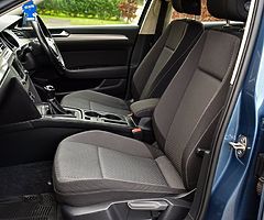 2015 Volkswagen Passat - Image 6/10