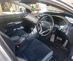 Honda civic auto - Image 5/9