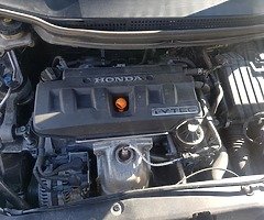 Honda civic auto - Image 6/9