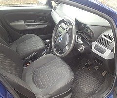 Fiat Punto Grande - Image 7/8