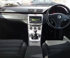 VW Passat 1.6.L.Petrol.167.000km
NCT 10/19. Tax 10/19. Manual gearbox. - Image 5/10