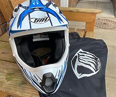 Moto Cross Helmet - Image 2/3