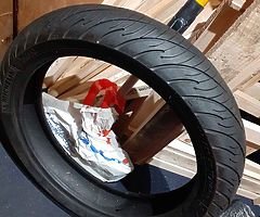 2x front motorcyle tryes