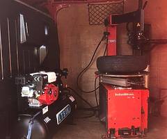 Mobile tyre van - Image 6/8