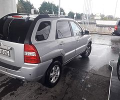 06 Kia sportage 2.0 diesel automatic nct 9/19 145 km 4WD - Image 5/8