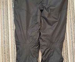 Waterproof motorcycle trousers, Size L