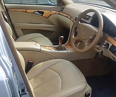 07 Mercedes E220 CDI ELEGANCE FACELIFT - Image 4/10