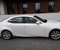 Lexus is300h