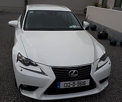 Lexus is300h - Image 3/8