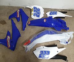 New yz450f plastics