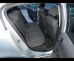 Silver Opel Corsa 1.2 (manual) - Image 8/10