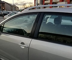 Toyota Corolla verso 2007 - Image 6/9