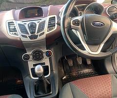 Ford Fiesta 2011 - Image 7/8