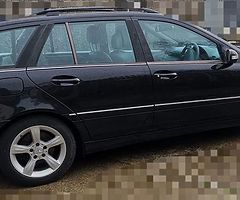 Mercedes C220 - Image 4/10