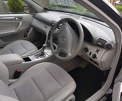 Mercedes C220 - Image 7/10