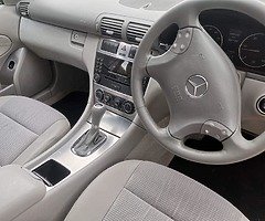 Mercedes C220 - Image 8/10