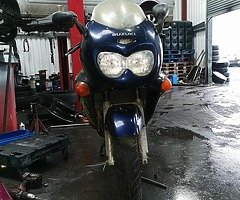 Suzuki gsxf 750 99