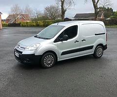 2010 Berlingo Enterprise 1.6Hdi 3 Seater Psv Jan 2021 Take Small Px - Image 7/9
