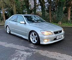 2002 Lexus IS 200
