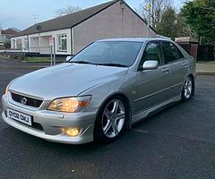 2002 Lexus IS 200