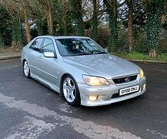 2002 Lexus IS 200 - Image 3/10