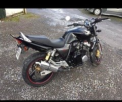 Honda cb400 super four