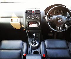 2015 VW Touran 1.6 TDI SE-Lux - Image 6/10