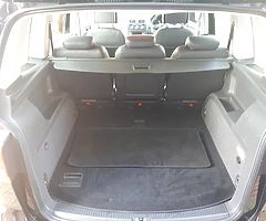 2015 VW Touran 1.6 TDI SE-Lux - Image 9/10